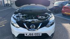 Nissan Qashqai 1.2 DiG-T N-Connecta 5dr Xtronic Petrol Hatchback